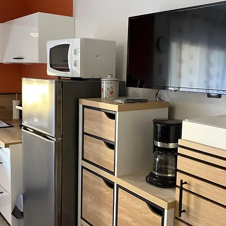 Climatisé à Louer Près Des Thermes - Fr-1-680-47 * Balaruc-les-Bains